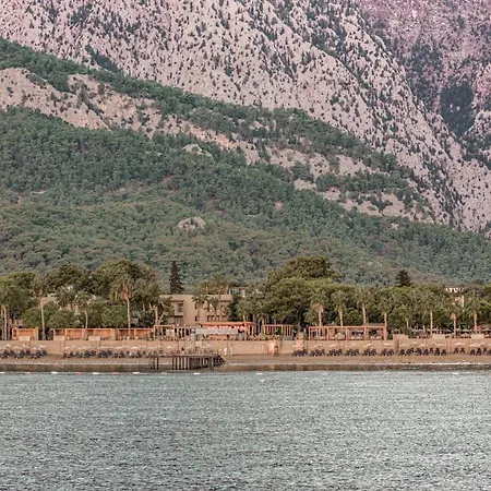 Ξενοδοχείο Balmy