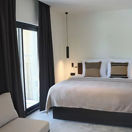 Balmy Hotell 4*